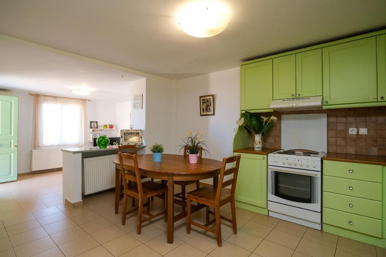 Stella Di Mare Family House Villa อาจิออส ไอออนนิส ภายนอก รูปภาพ
