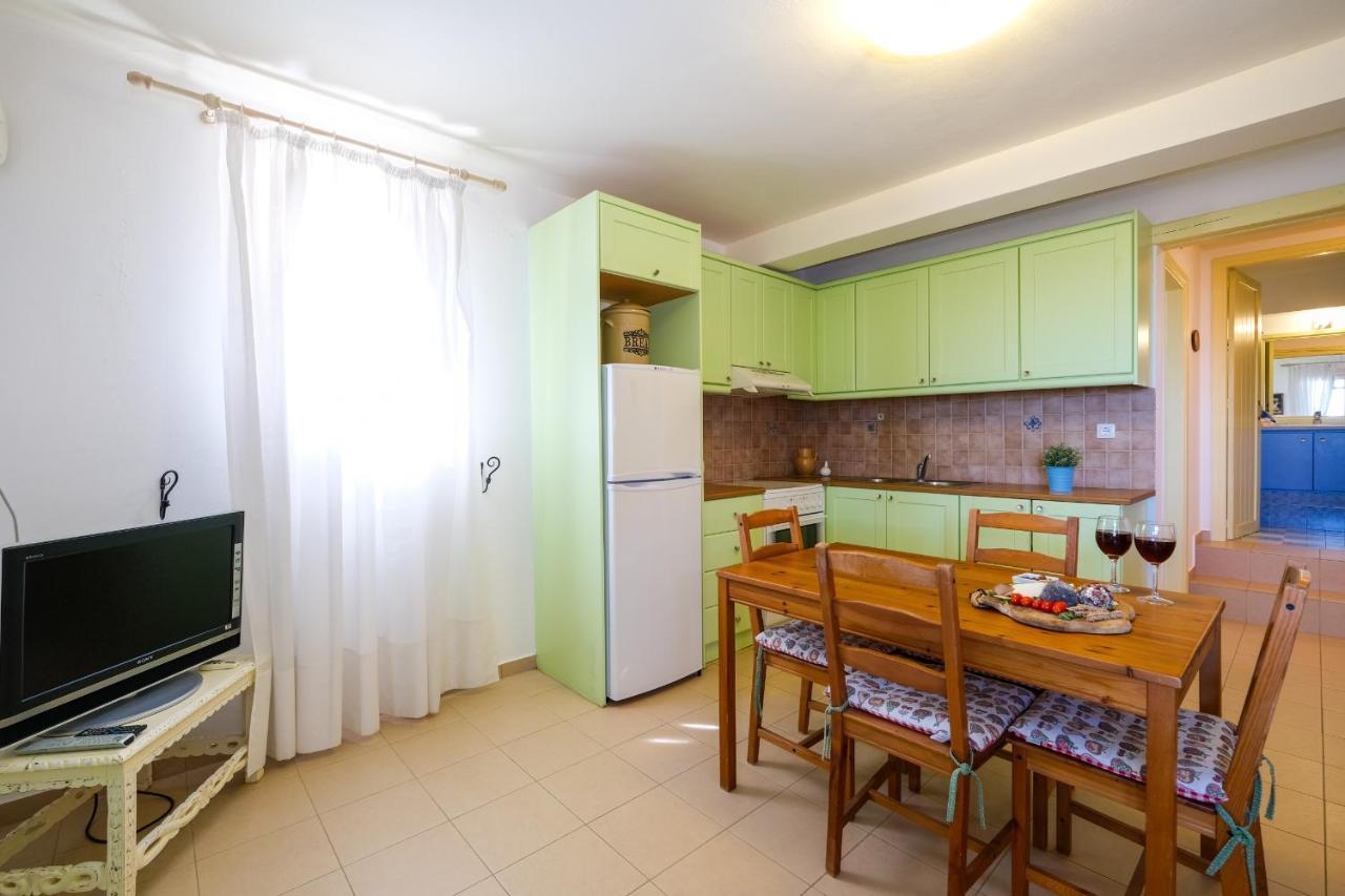 Stella Di Mare Family House Villa อาจิออส ไอออนนิส ภายนอก รูปภาพ