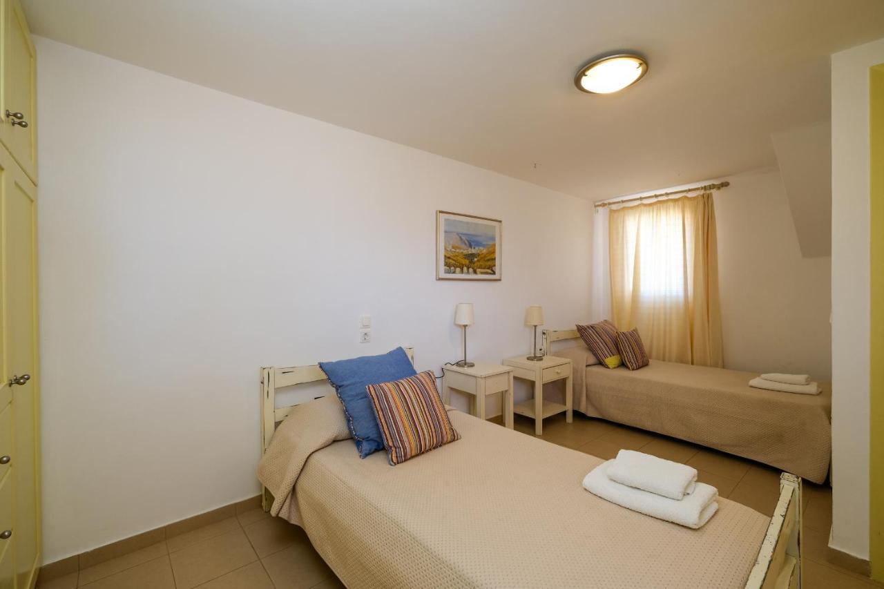 Stella Di Mare Family House Villa อาจิออส ไอออนนิส ภายนอก รูปภาพ
