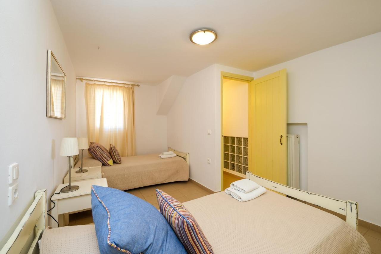 Stella Di Mare Family House Villa อาจิออส ไอออนนิส ภายนอก รูปภาพ